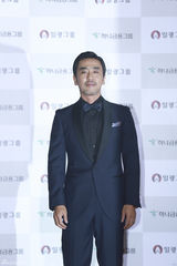 独家高清：群星闪耀大钟奖红毯 俊男靓女秒菲林