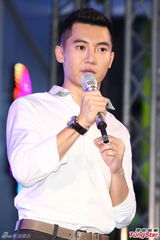 组图：郑家星发片狂吃米粉汤 最想跟杨丞琳合作