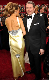 高清图：奥斯卡红毯 杰西卡-帕克鹅黄礼服高贵动人