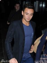 戴利出柜后节目甜蜜谈男友 一见钟情挡不住(图)