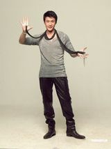 幻灯图： 陆毅为《美丽密令》拍宣传照搞怪幽默 