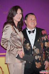 组图：曾志伟六十大寿庆宴成龙赵本山等齐贺