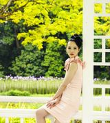 组图：唐于鸿异国写真娇艳迷人 生如夏花绚烂精致