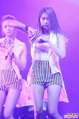 组图：After school香港会歌迷 献劲歌热舞