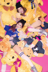 组图：BY2泰迪熊style写真曝光 热裤秀美腿