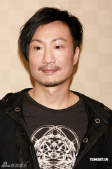 幻灯图：郑中基否认因花心分手 谈阿Sa(蔡卓妍)双眼红红