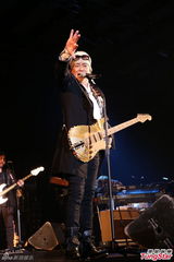 组图：玉置浩二首来台飙歌 与赵咏华深情对唱