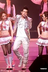 幻灯图集：周杰伦台北演唱会 蔡依林登台贴身热舞