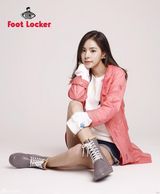 高清组图：韩星闵孝琳时尚写真清新甜美