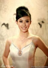 幻灯图：名模兽兽写真录 大方高贵气质十足