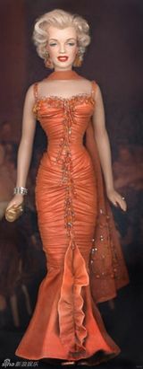 盘点组图：玛丽莲-梦露招牌动作玩偶合辑