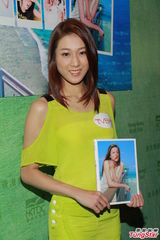 组图：钟嘉欣有意拍怀孕写真作珍藏