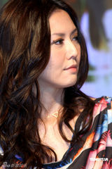 幻灯图：孙燕姿与林俊杰阿杜热聊 撩头发不顾形象 