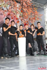 组图：苏打绿抢办握唱会 青峰为母亲不庆生