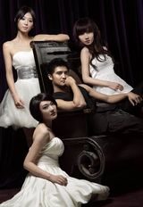 高清组图：田亮时尚写真美女环绕 展型男魅力