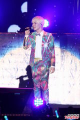 组图：SHINee台北热力开唱 劲歌热舞high不停