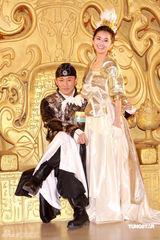 幻灯组图：林峰阿Sa(蔡卓妍)似亲密情侣 狄龙力挺叶童丈夫