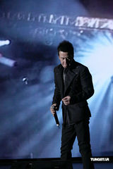 高清：陈琳追思会演感人一幕 杨坤与其隔空对唱