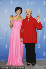 幻灯图集：《团圆》登场 王全安携卢燕莫小棋亮相