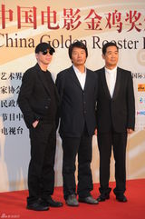 组图：冯小刚与张国立携《1942》霸气亮相