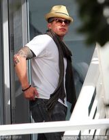 组图：詹妮弗-洛佩兹拍写真 男友探班秀恩爱