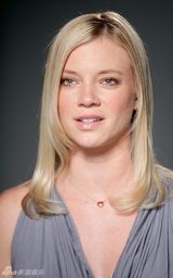 杰西卡-阿尔芭和伊娃-朗格利亚等明星合拍写真(图)