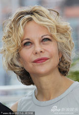 幻灯图集：梅格-瑞恩和约旦皇后组“女子军团”亮相