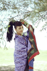 组图：旺姆通宵拍新写真 舍爱改良多年藏品