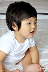 幻灯图：陈慧琳网上发布爱儿照片 儿子已会叫爸妈