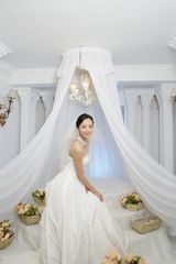 组图：《亲爱的回家》婚照曝光 韩雪化身甜美新娘