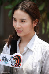 组图：《遍地狼烟》演绎乱世情 小宋佳变拼命三郎