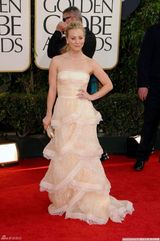 高清图：凯莉-库柯(卡蕾-措科)裸色礼服大晒美背杀菲林