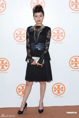 组图：熊黛林隔空回应郭富城 陈慧琳工作之余购童装