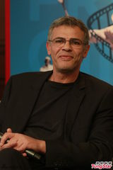 组图：金棕榈得主柯西胥访港 支持同志争取权益