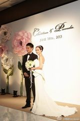 组图:关颖婚礼照爆乳出镜 伴娘团美艳