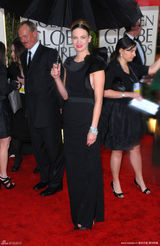 高清组图：《广告狂人》女星詹纽瑞-琼斯冷艳造型