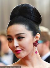 组图：奥斯卡红毯范冰冰粉色礼服大秀香肩雪肤