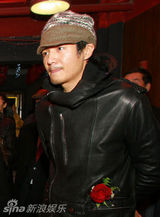 幻灯图：朴树吴晓敏谈婚姻 七年未痒八年抗战