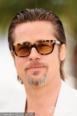 高清组图：电影《生命之树》发布会 皮特白衣翩翩