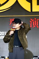 组图：刘欢元旦开唱 会邀好声音学员登台