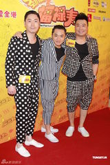 组图：《劲抽福禄寿》首映 曾志伟赞薛凯琪演技