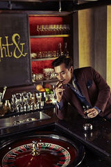 组图：陈龙杂志写真诠释上海摩登绅士