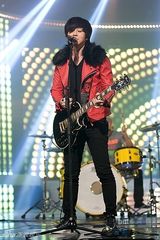 组图：少女时代T-ara等劲歌热舞 泫雅贤胜夺冠