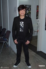 组图：糖兄妹出席动漫节活动 抗拒性感打扮