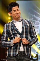 组图：郭富城亮相天天向上 卖萌搞怪变表情帝