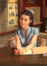 组图：韩丹彤《战地花开》杀青 唯美剧照曝光