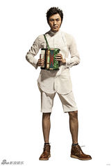 组图：秦昊全新封面写真打造清爽文艺型男