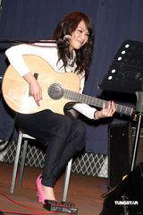 幻灯：蔡健雅生日与歌迷同乐 生日愿望开巡回个唱