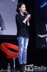 组图：李民基金高恩宣传新片《Monster》