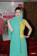 组图：蒙嘉慧新片扮印度西施 与郑嘉颖模拟婚礼